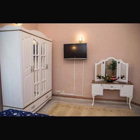 Zara Central Apartments Arad Luaran gambar